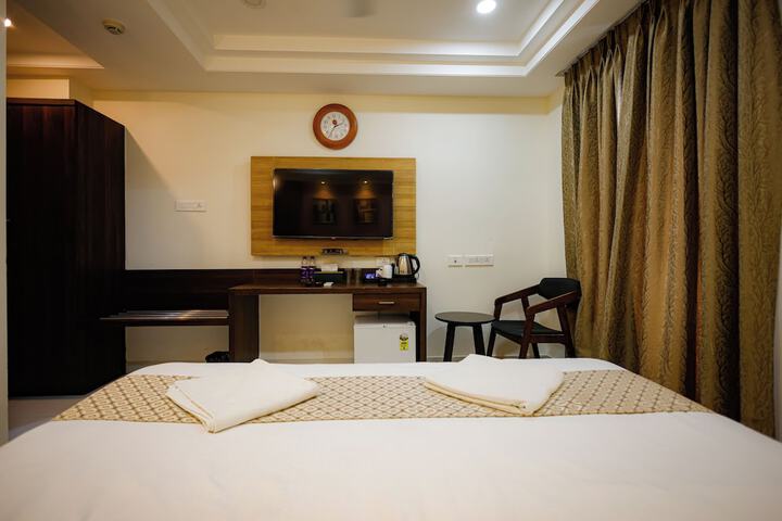Room 14 of 28