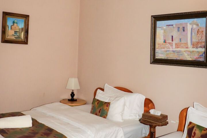 Room 8 of 25