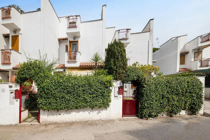 House With 3 Bedrooms in Sabaudia With Wonderful Lake View and Enclosed Garden - 800 m From the Beach