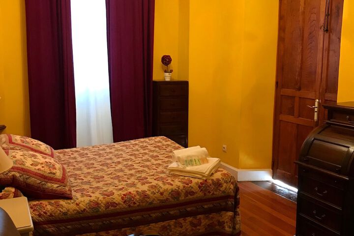 Room 3 of 36
