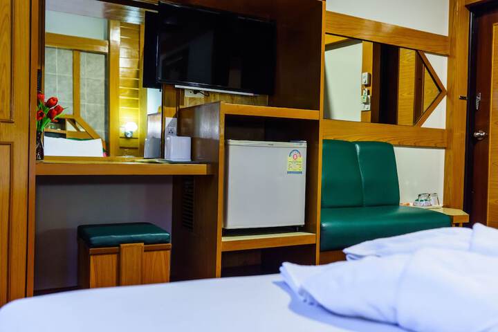 Room 31 of 74