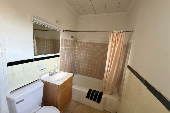 Room 22 of 39