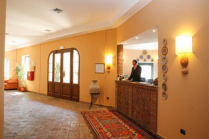 Ballroom/Hall 2 of 10