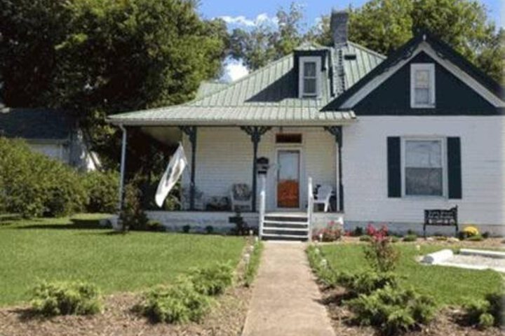 Cadiz Street Bed and Breakfast in Princeton, KY