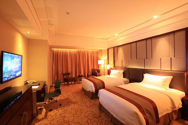 Room 5 of 71