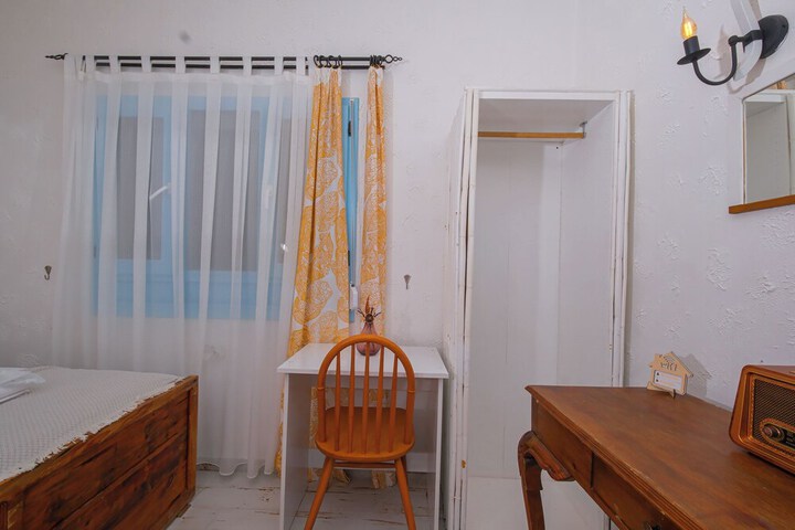 Room 14 of 51