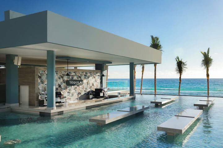 Pool 104 of 223