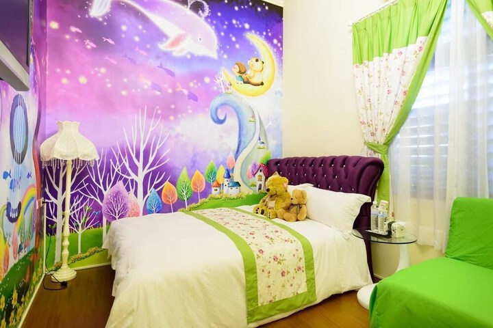 Room 14 of 70