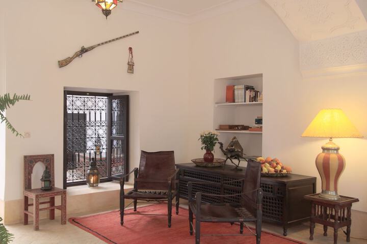 Entrance & Lobby