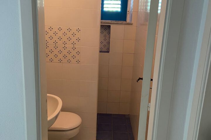 Room 14 of 87
