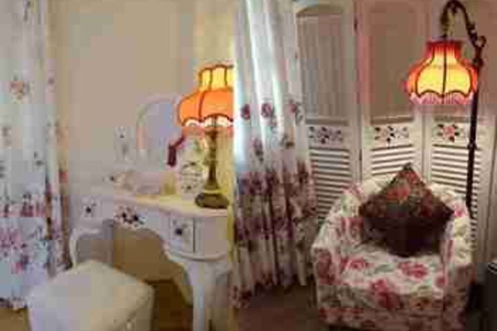 Room 2 of 19