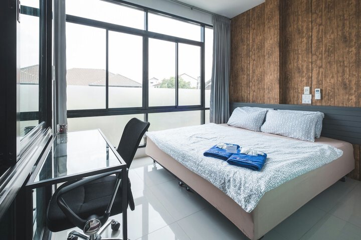 Room 7 of 23