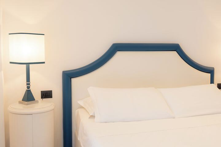 Room 48 of 247