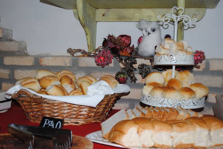 Dining 52 of 78