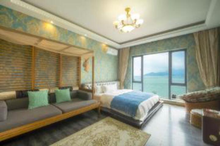 Room 21 of 23