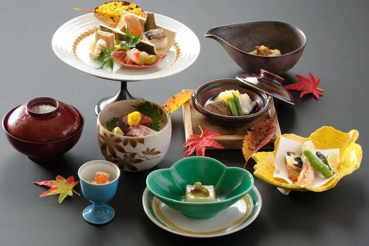 Dining Photos