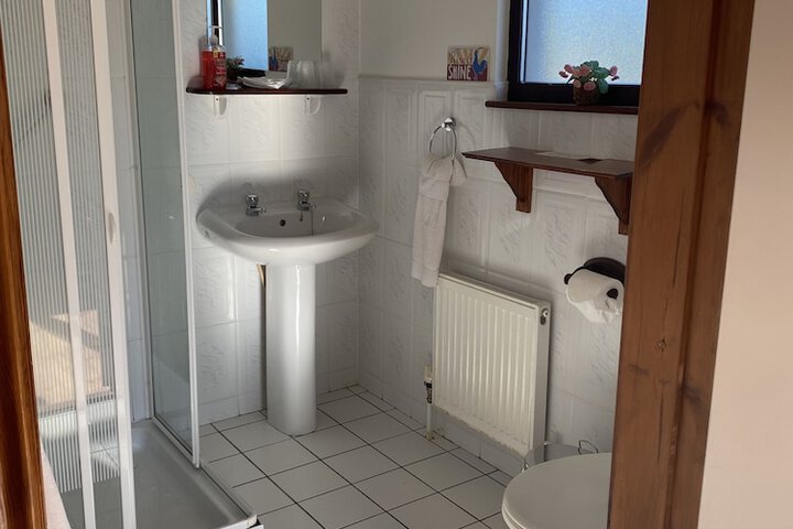 Room 15 of 18