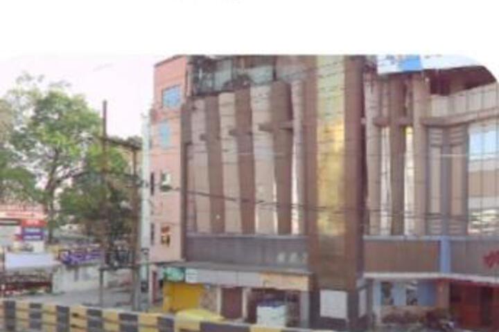 Hotel Basera