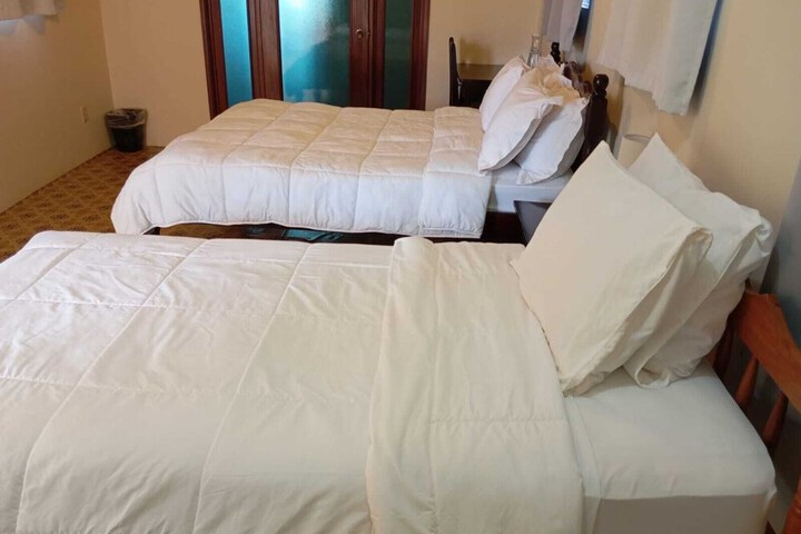 Room 27 of 157