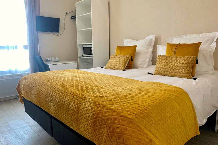 Room 34 of 75