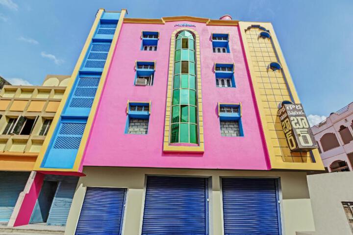 Exterior of Hotel O Suraj Residency