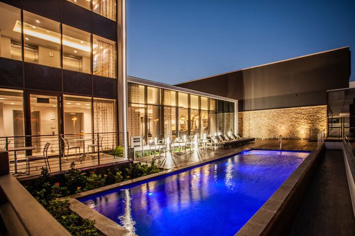 Pool 13 of 24
