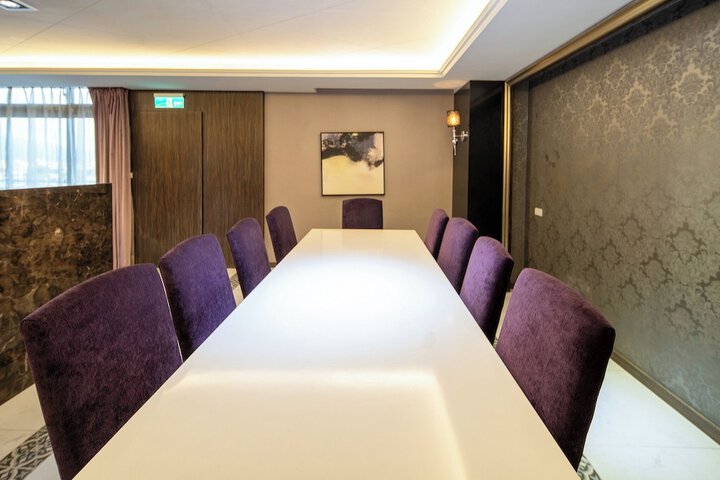 Room 56 of 120