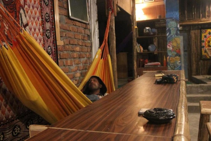 Room 5 of 6