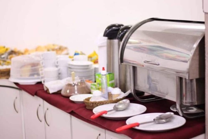 Breakfast/Coffee Service 15 of 19