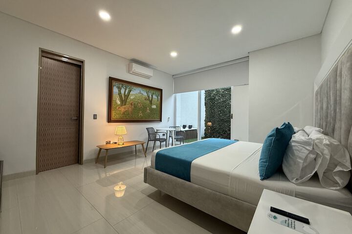 Room 30 of 58