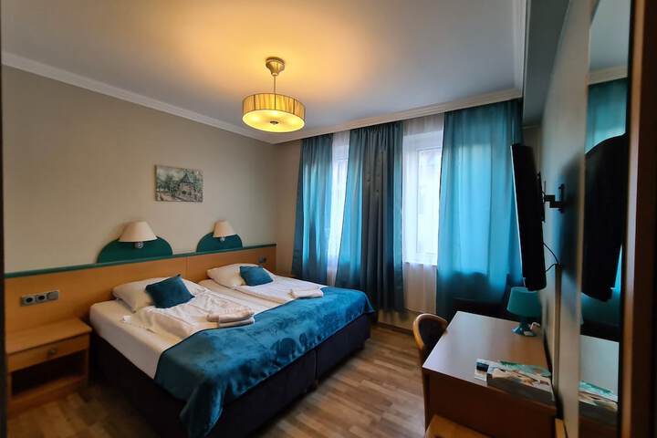 Room 9 of 44