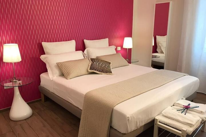 Room 5 of 34