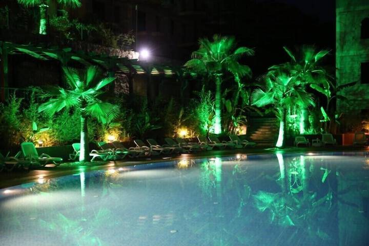 Pool 13 of 24