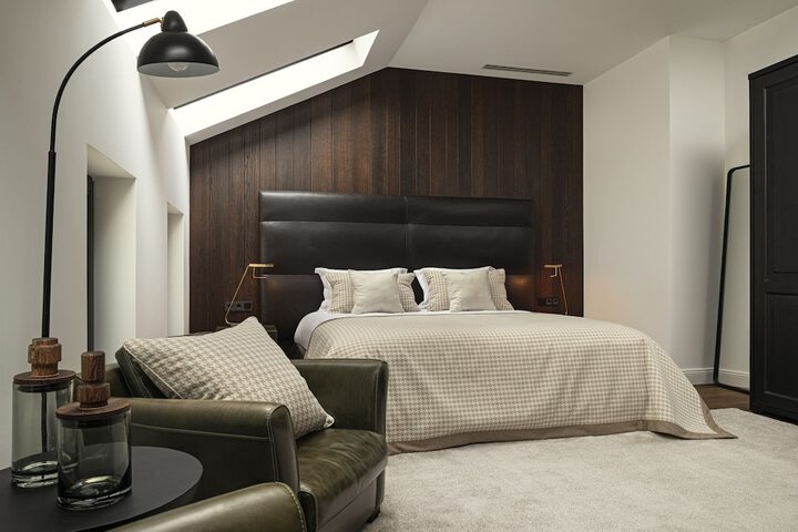 Room 14 of 51