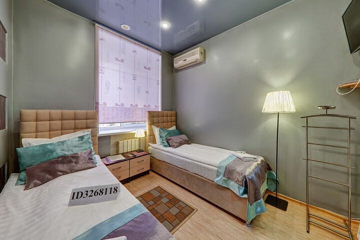 Room 8 of 52