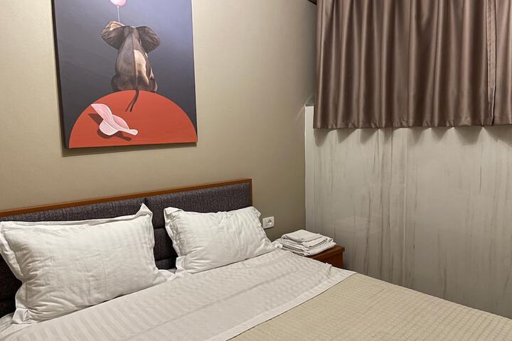 Room 8 of 55