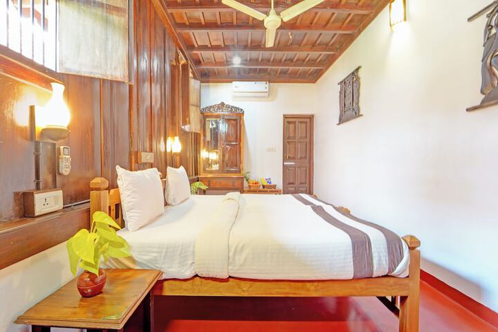 Room 5 of 25