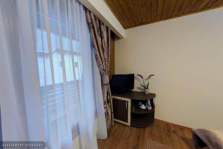Room 8 of 23