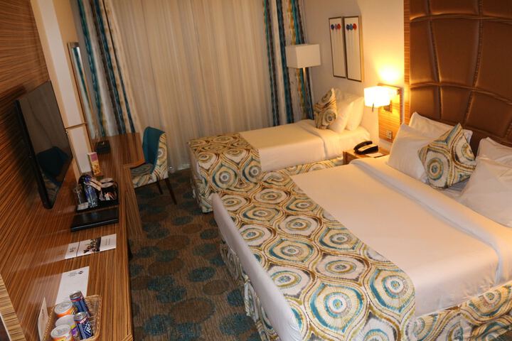 Room 26 of 106