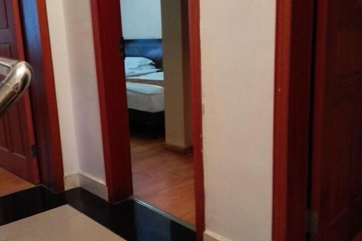 Room 22 of 23