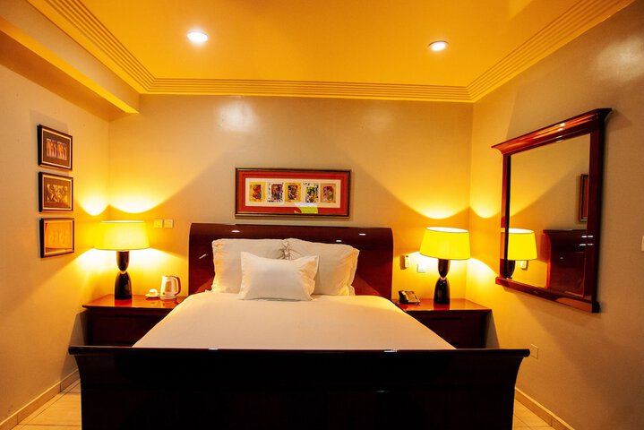 Room 13 of 29