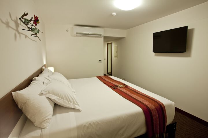 Room 8 of 45