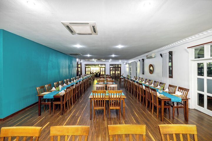 Dining 49 of 71