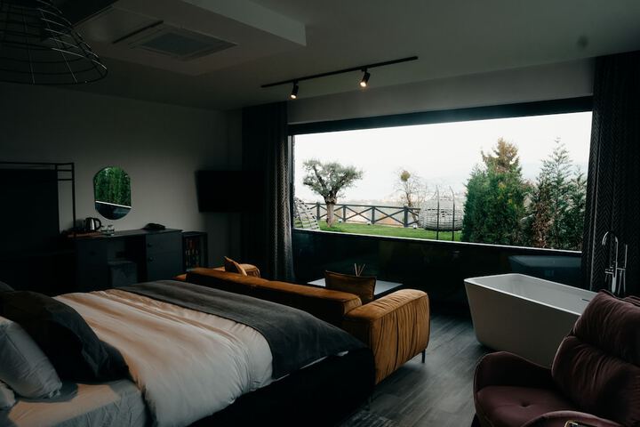 Room 30 of 67