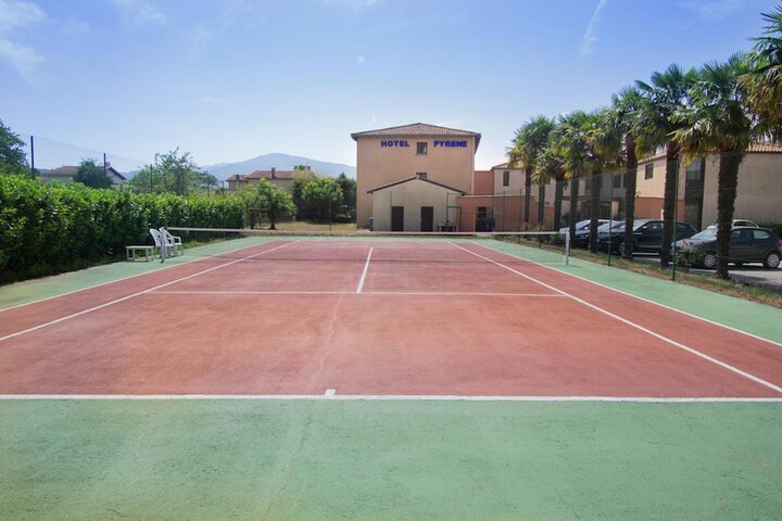 Sport court