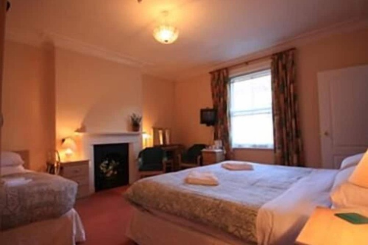 Room 2 of 13