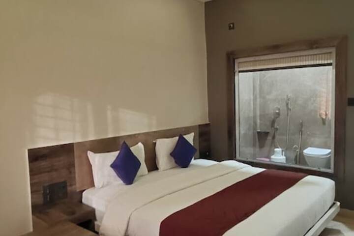Room 8 of 23