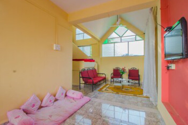 Room 10 of 27