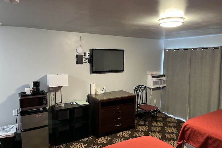 Deluxe Double Room (4 of 19)