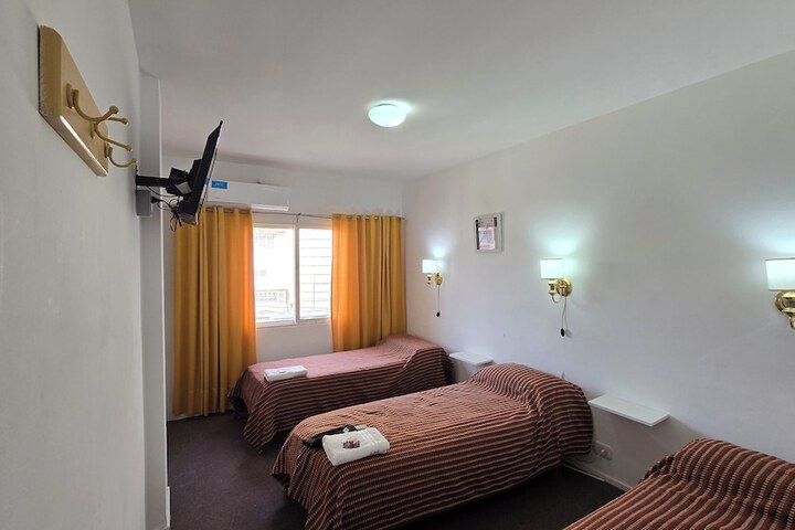 Room 5 of 92